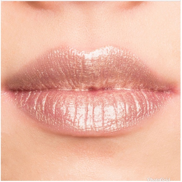 Jouer Lip Topper - Skinny Dip - Picture 4 of 7